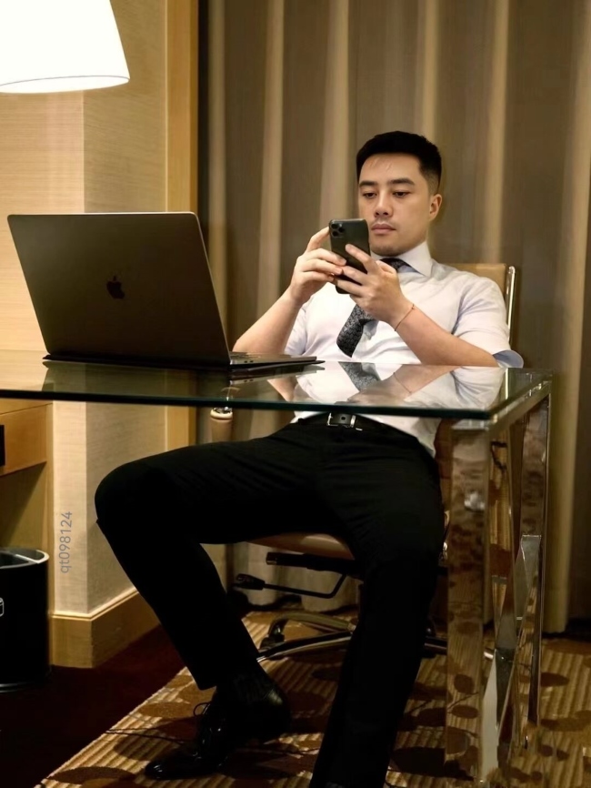 ɱ������װү��