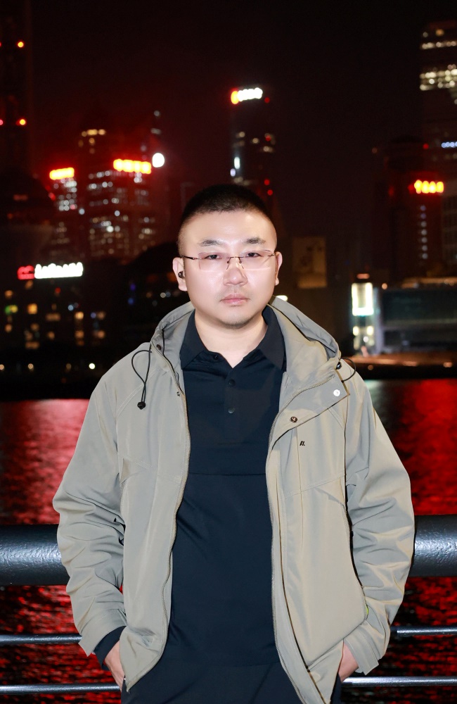 ��������